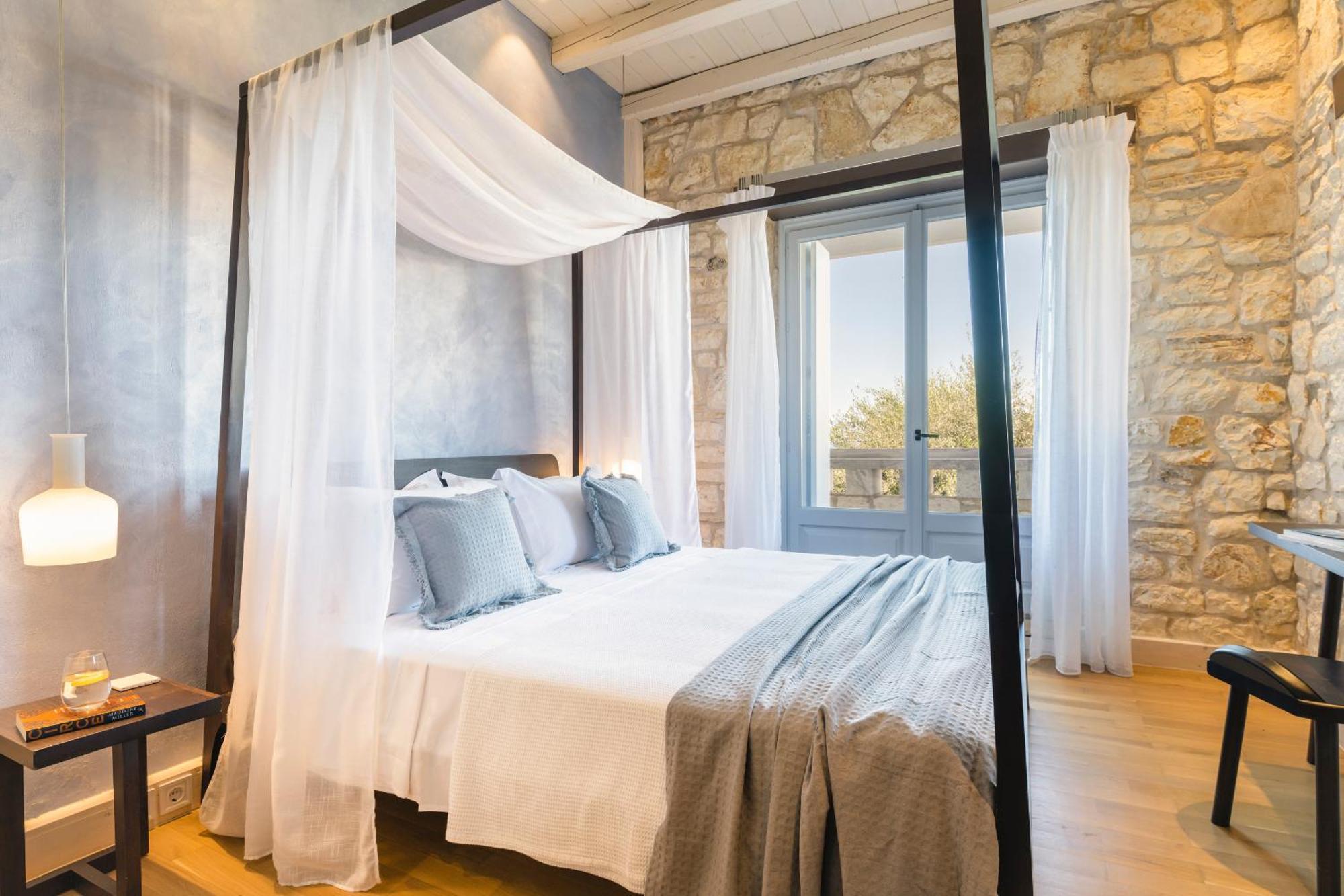 Ionian Stone Luxury In Corfu * Pithos